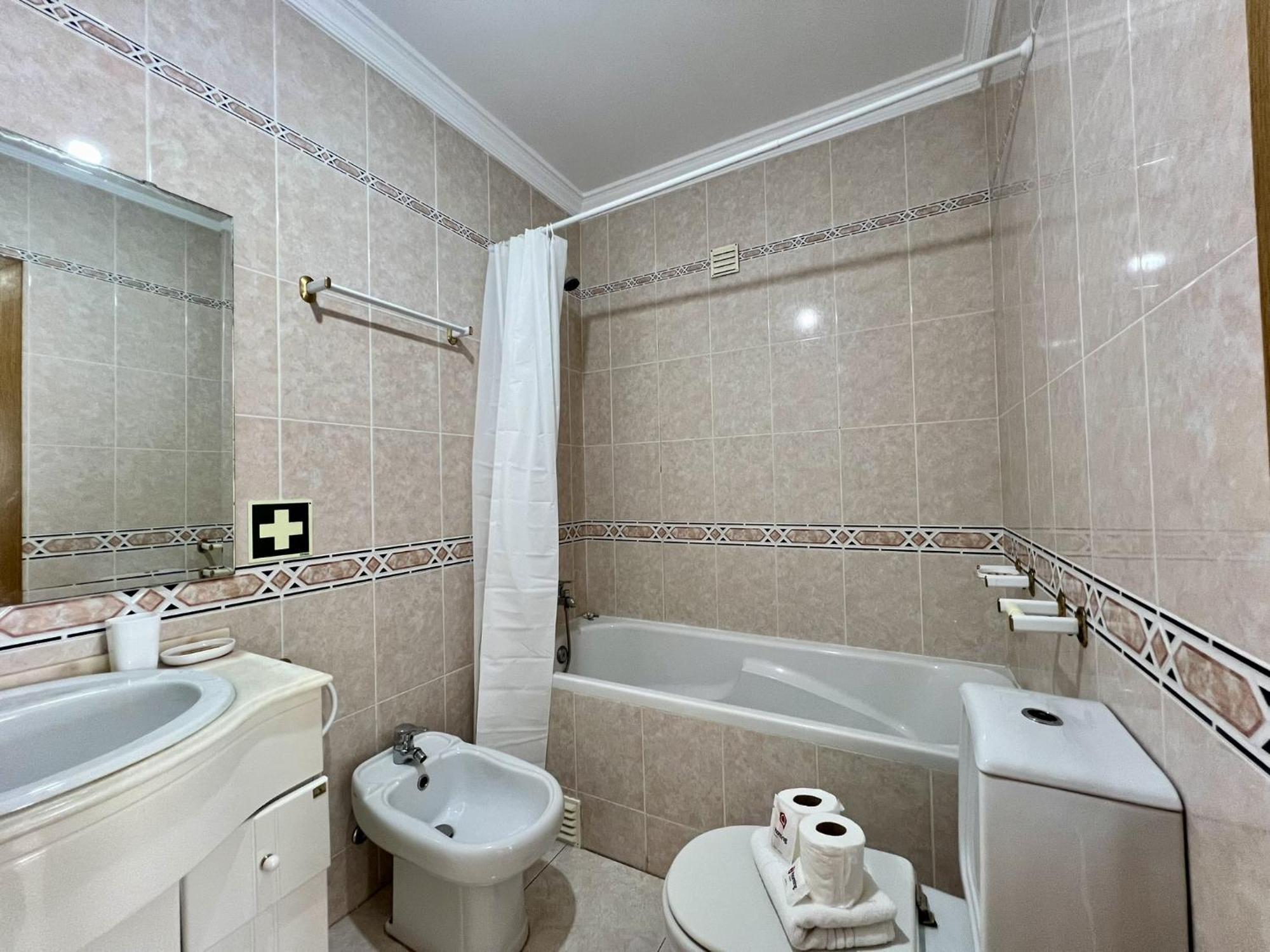 Quarteira Central Beach By Homing Extérieur photo